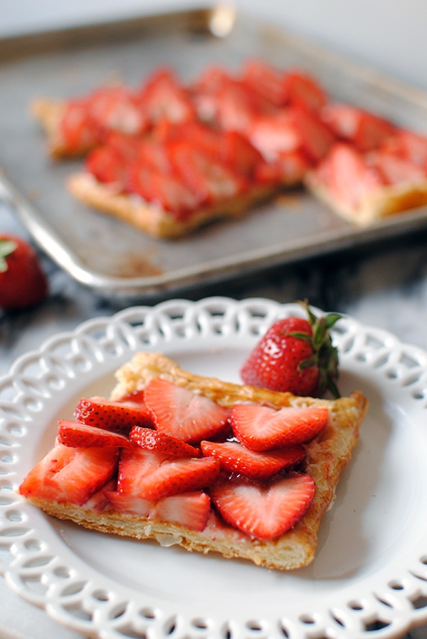 Easy Puff Pastry Strawberry Tart Let S Eat Cake A Baking Blog