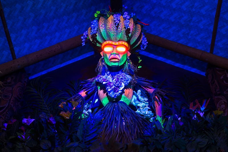 Disney Drinks Bar Crawl - Trader Sam's Grog Grotto