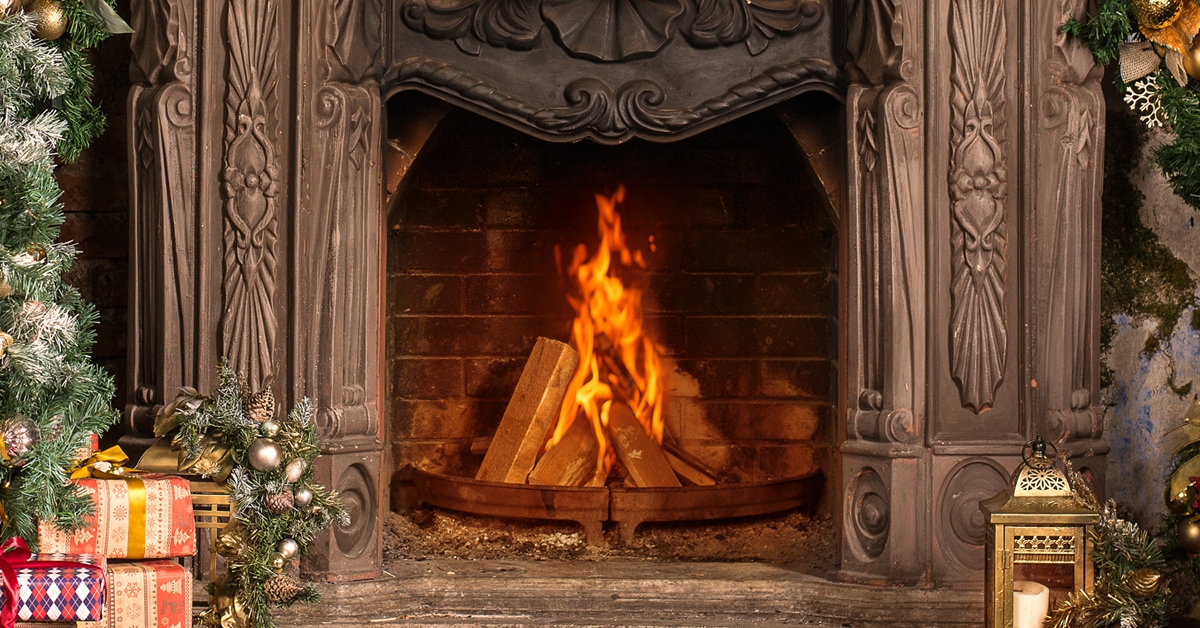 The 15 Best Yule Log Videos to Keep You Toasty This Holiday Season ...
