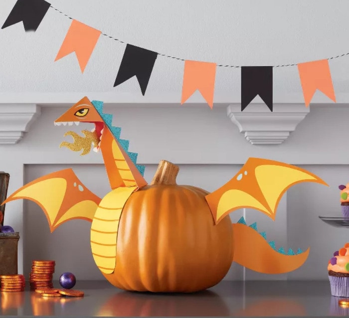 Target Hyde & EEK! Boutique 2020 - Dragon Pumpkin Kit