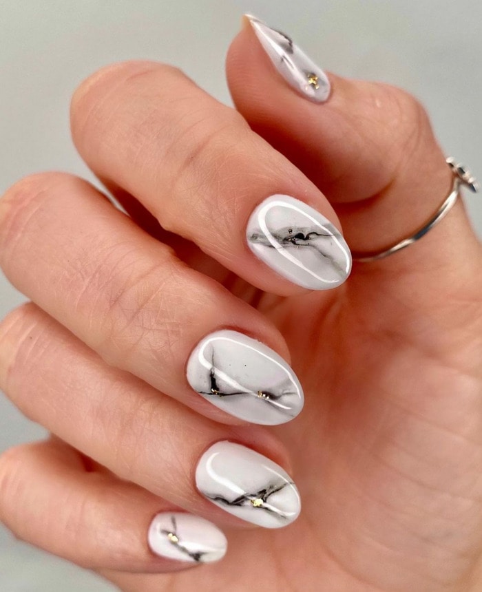 Nail Designs - marble print short