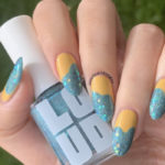 Beach Nail Art - yellow glitter tips