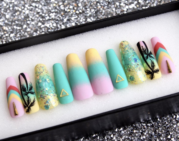 Beach Nail Art - Miami fever press on nails