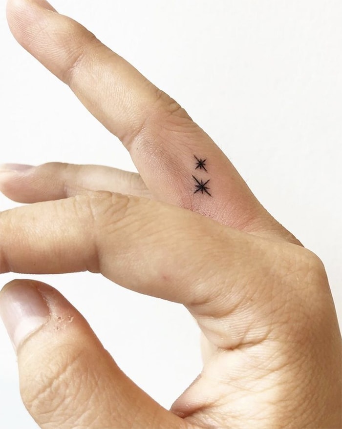 Hailey Baldwin Star Finger Tattoo  Steal Her Style