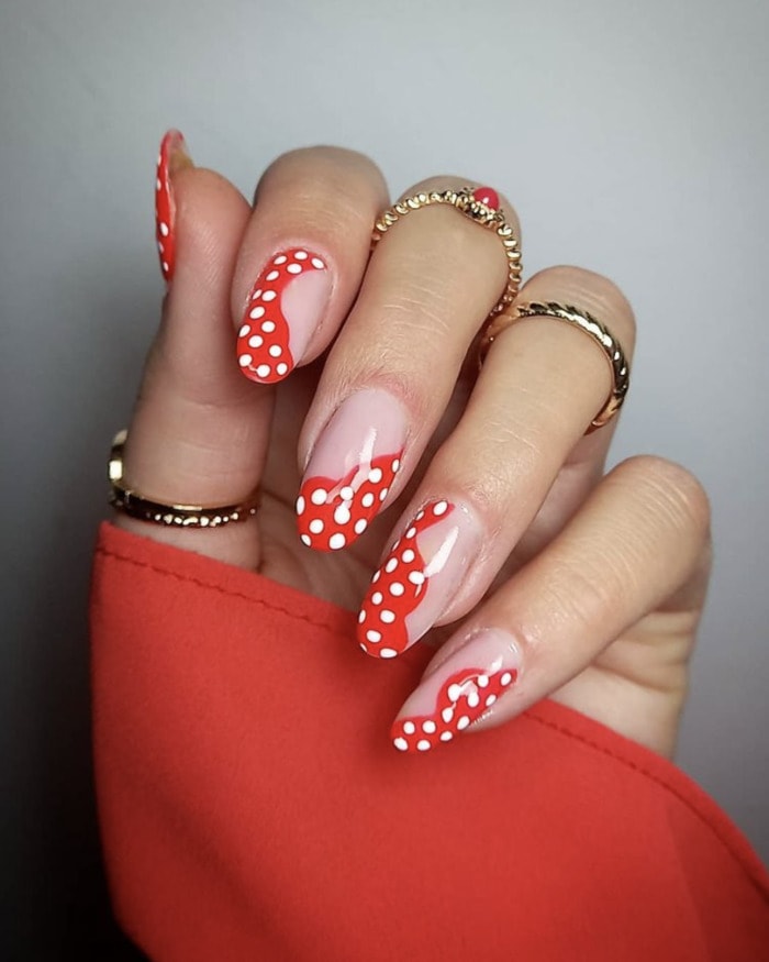 Red Nails - Polka Dot Negative Space Mani