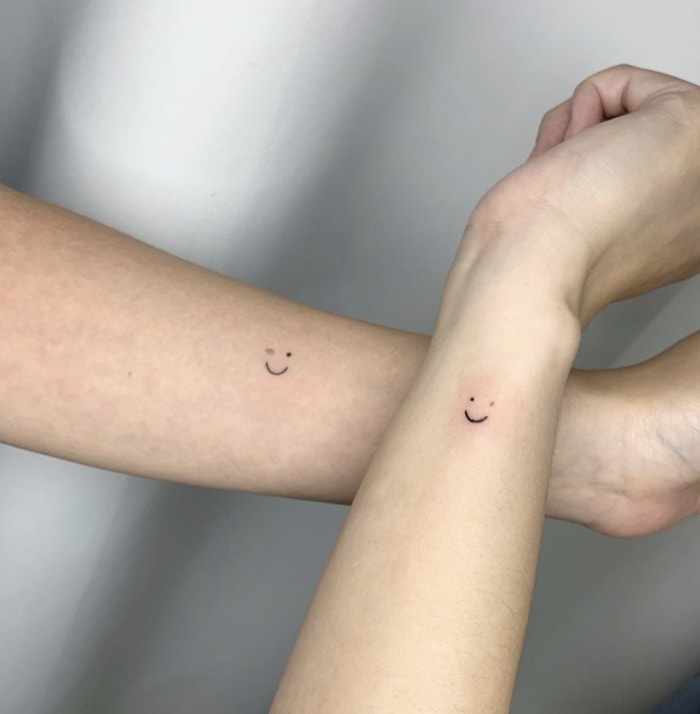 25 Best Small Wrist Tattoos For Ink Newbies Let S Eat Cake