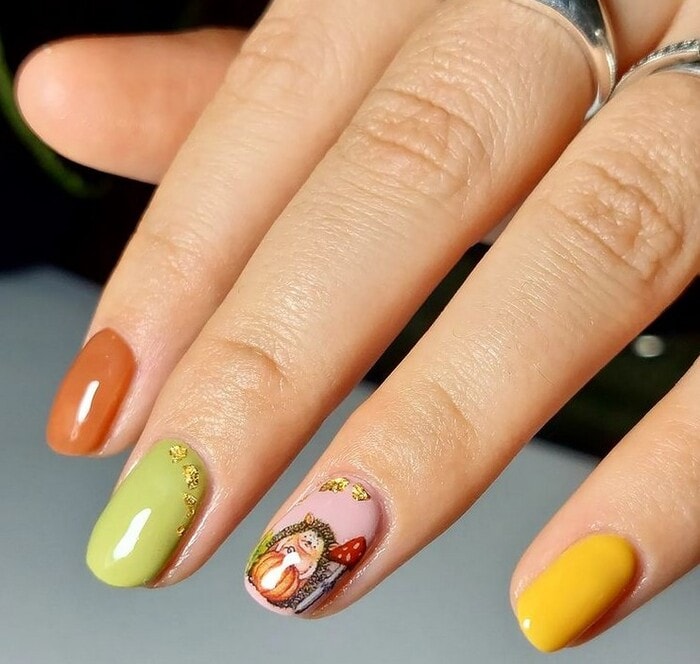 Fall Nail Art - Hedgehog Accent Nail