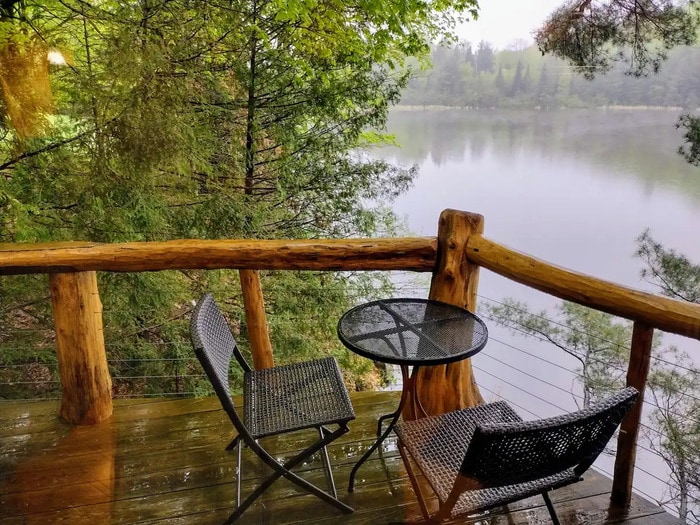 Fall Foliage Airbnb - Vermont Tree Cabin on Walker Pond