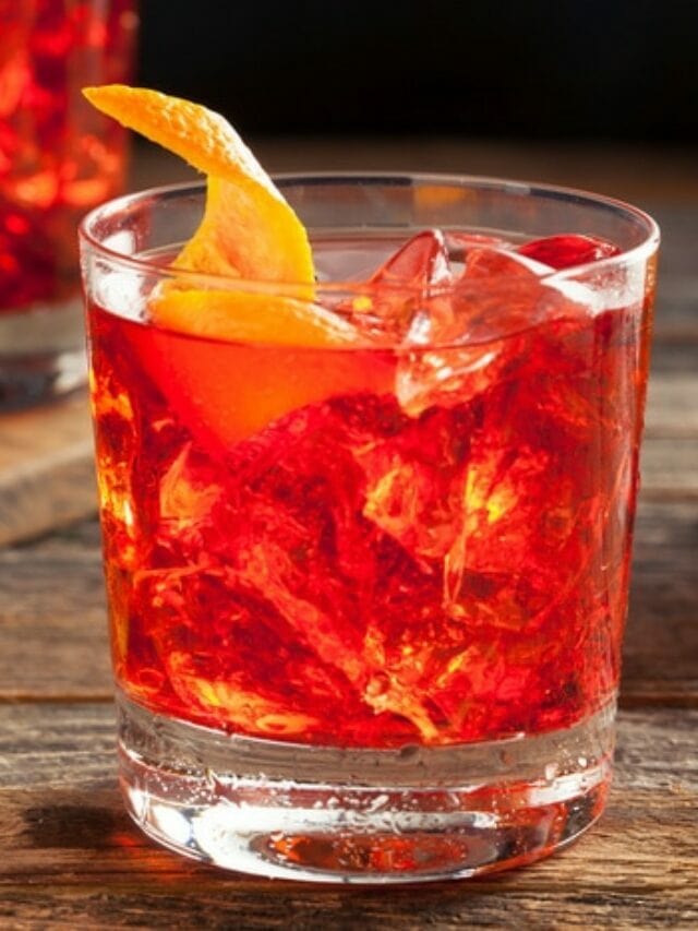 How To Make Emma D’Arcy’s Favorite Cocktail: The Negroni Sbagliato