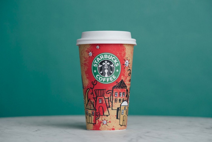 https://www.letseatcake.com/wp-content/uploads/2022/11/Starbucks-Red-Cups-3.jpg