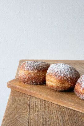 What Are Paczki, And Why Is The Polish Donut a Mardi Gras Staple? - Let ...