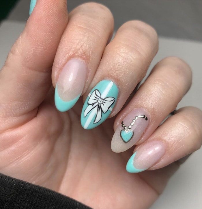 Birthday nails - Tiffany box manicure