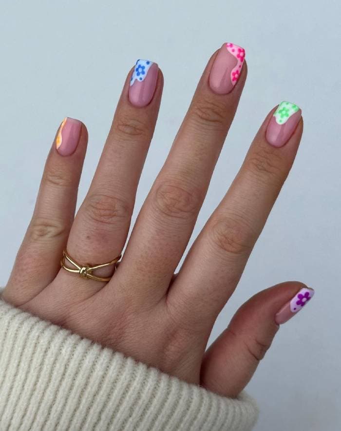 Spring nail ideas - floral tips