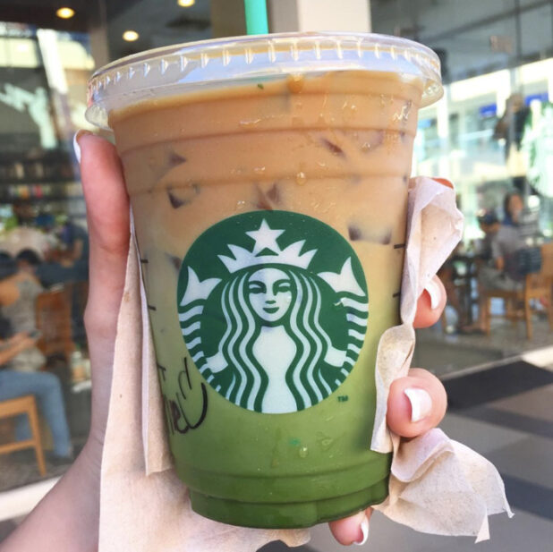 21 Gorgeous Starbucks Aesthetic Drinks To Try - Let's Eat Cake