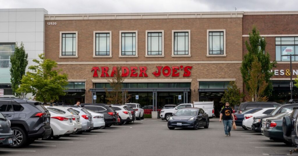 Will Trader Joe's Be Open On Thanksgiving 2023? Let's Eat Cake